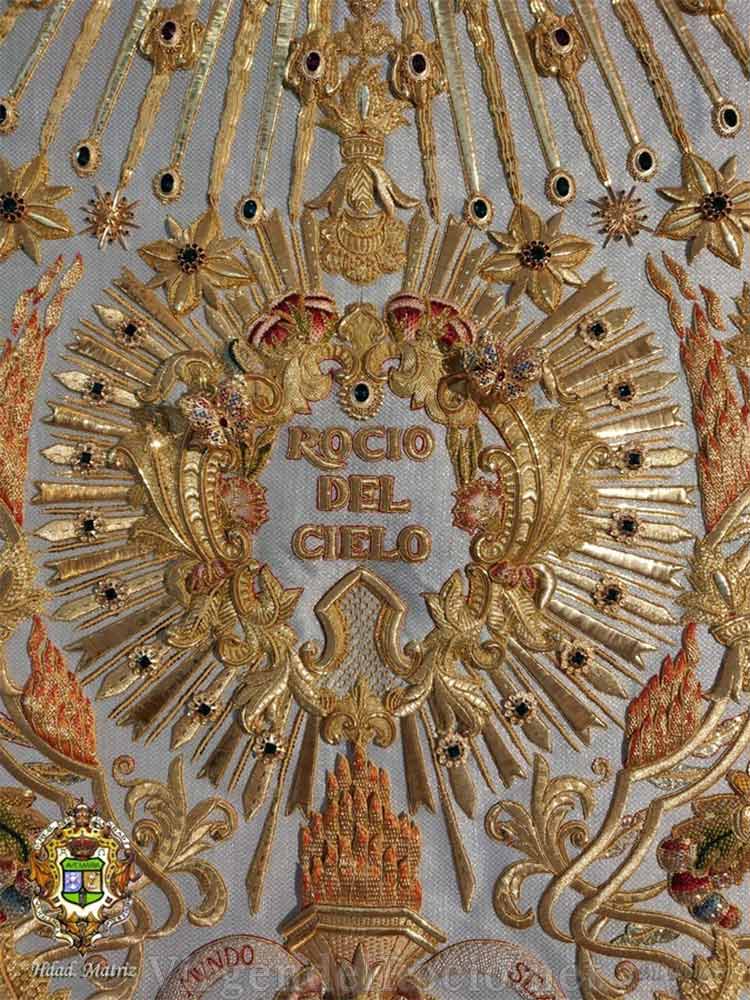 Manto Virgen del Rocío centenario detalle